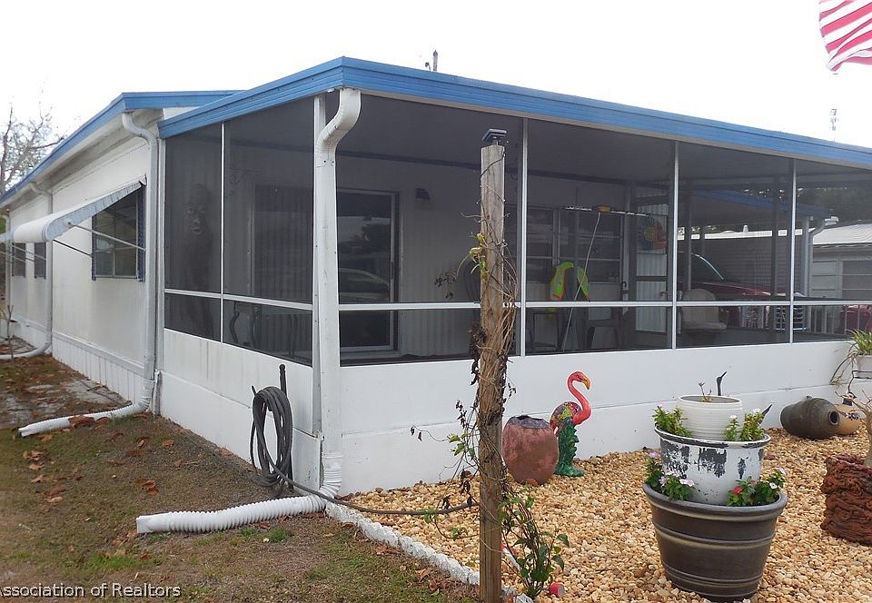 1st image of 8135 Von Maxcy Rd