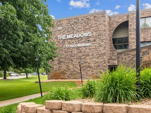 315 Waite Ave S APT 106, Waite Park, MN 56387