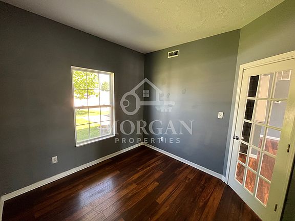 4th image of 3873 Crest Point Dr