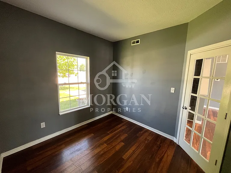 3873 Crest Point Dr — Photo 4