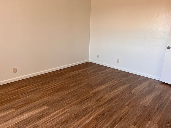 5th image of 429 Palm Ave APT 9