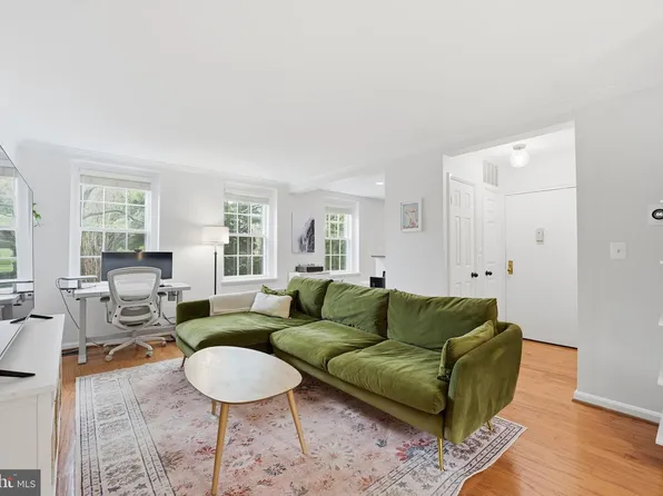 3420 38th St NW APT B416, Washington, DC 20016