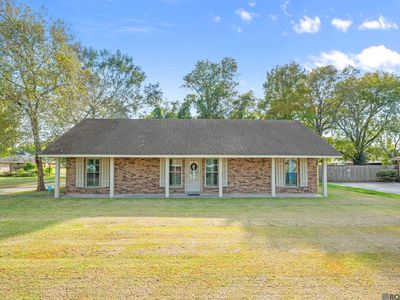 2209 Live Oak Dr, Brusly, LA, 70719