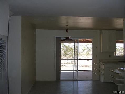 3rd image of 575 Artesia Ave