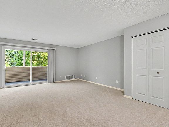 4th image of 8358 Jasonville Ct SE #43