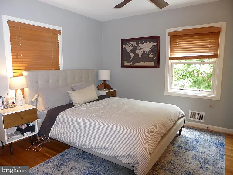 323 S Adams St — Photo 15