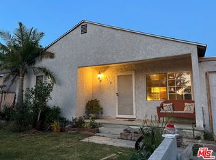 7516 Whitaker Ave, Van Nuys, CA 91406