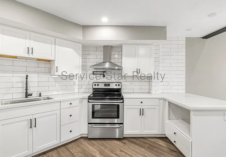 7318 N 43rd Ln — Photo 5