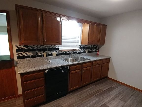 5th image of 8615 Washington Blvd