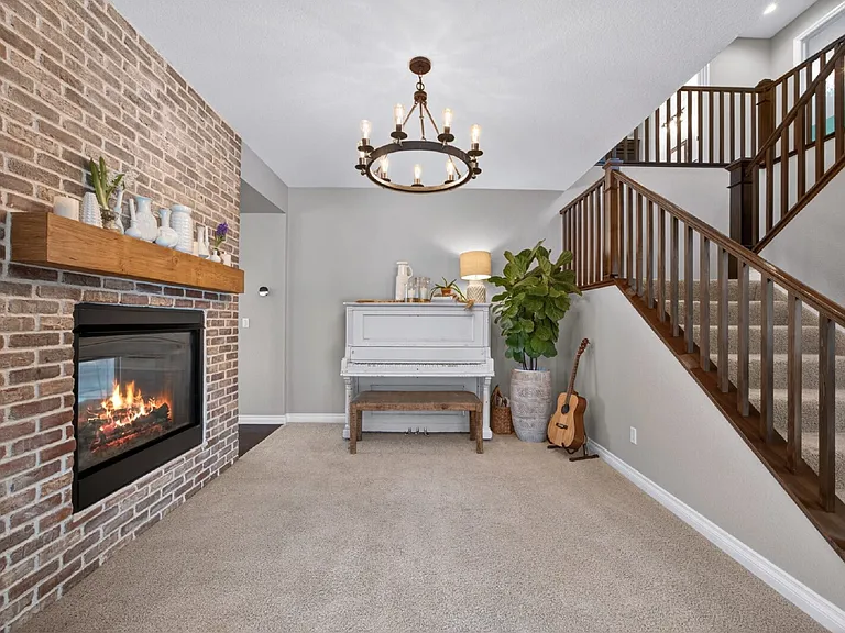 6726 S Quantock Way — Photo 12