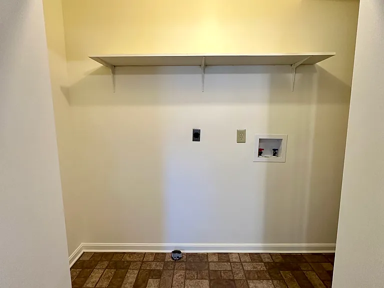 234 Nottoway Dr — Photo 8