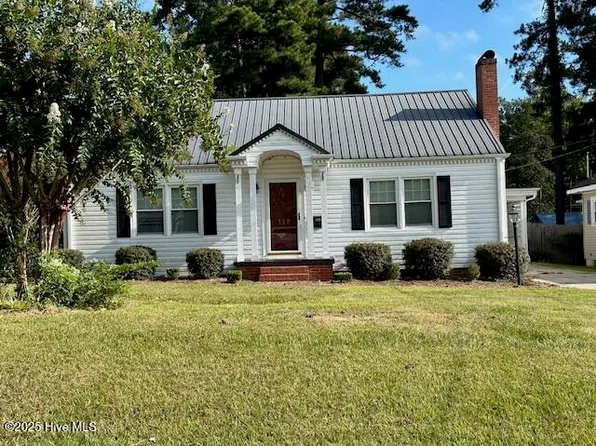 119 E Wyche Street, Whiteville, NC 28472