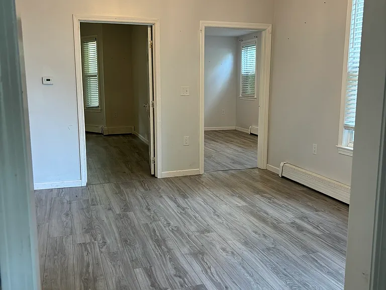 16 Chester St #1 — Photo 6