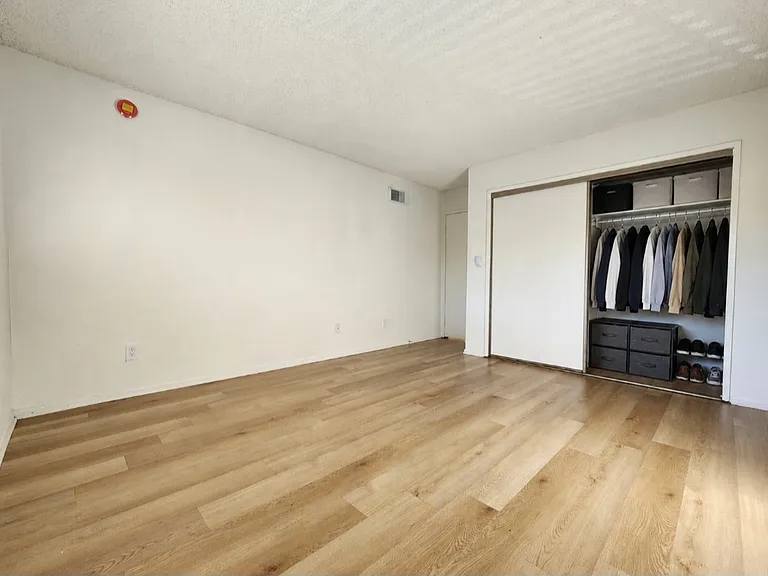 3750 Kelton Ave #101 — Photo 13
