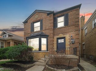 8055 S Crandon Ave, Chicago, IL