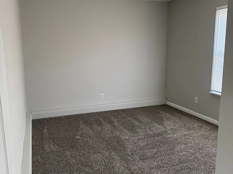 River Glow Apartments — Photo 14