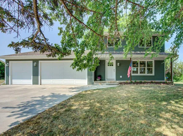 5555 Oak Park Road, Marshall, WI 53559