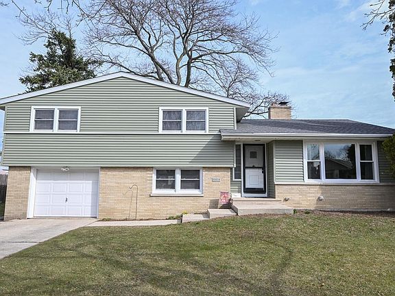 2nd image of 1110 Harmony DRIVE