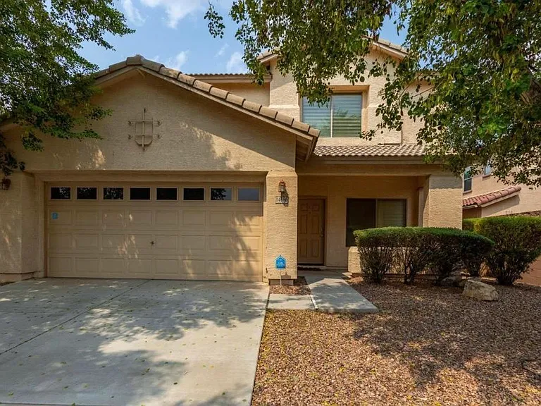 14586 W Mauna Loa Ln — Photo 3