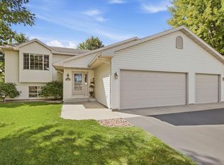 1120 Applewood Ct, Waite Park, MN 56387