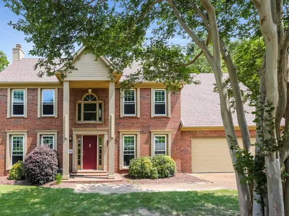 8982 Carrollwood Ln E, Cordova, TN 38016