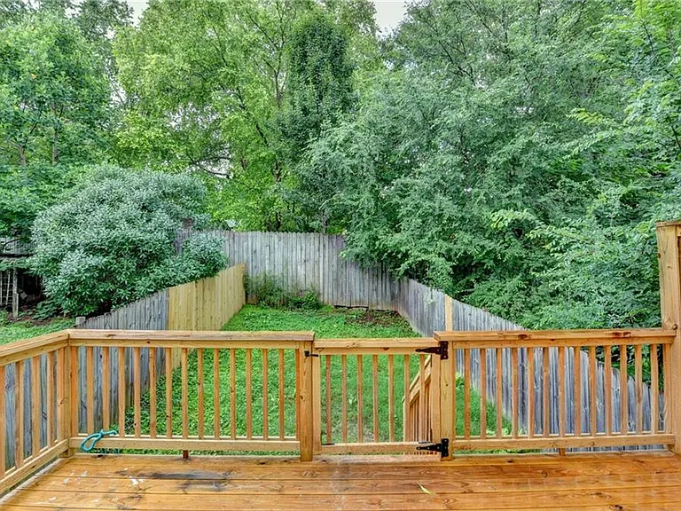 3876 Meadow Creek Dr — Photo 35