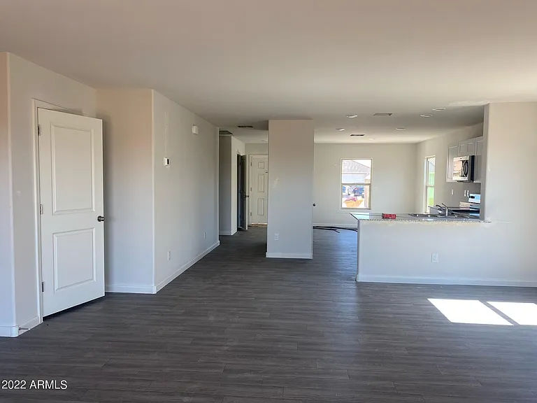 2052 E Velvet Pl — Photo 5