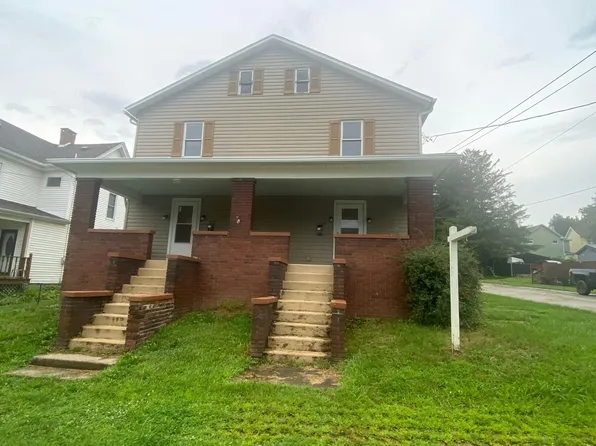 312-312 1/2 E Washington Ave, Connellsville, PA 15425