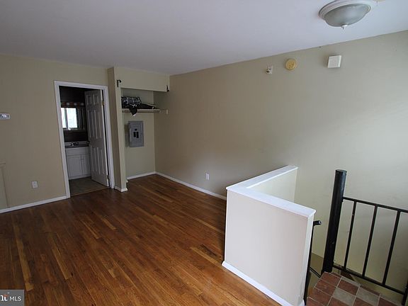2nd image of 521 S 17th St #1F