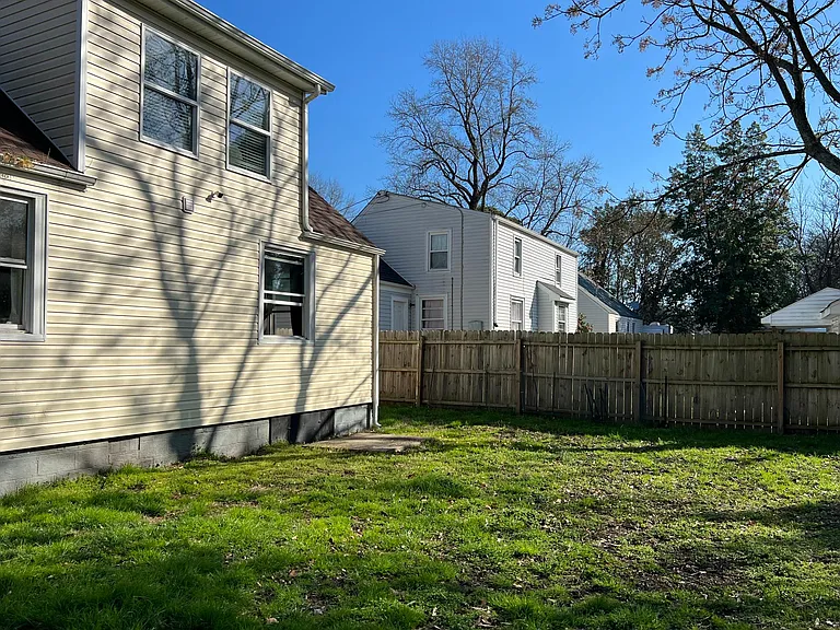 3205 Brighton St — Photo 28