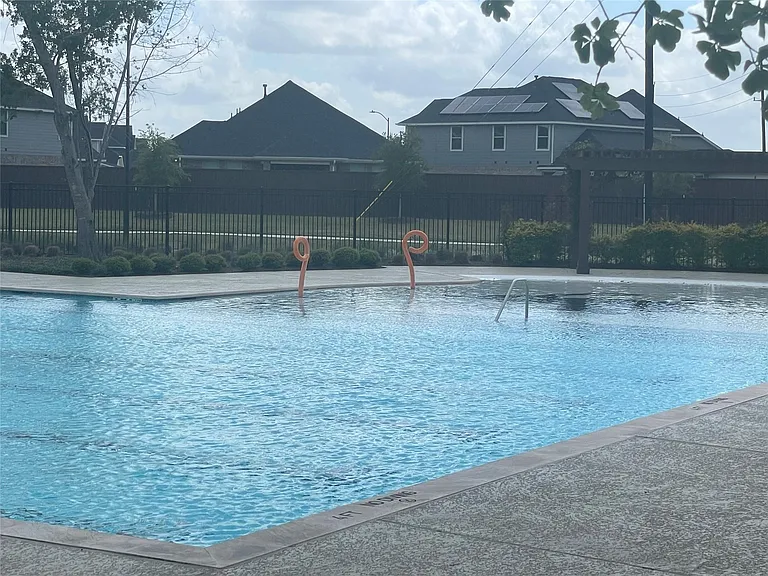 8111 Royal Palm Ct — Photo 47