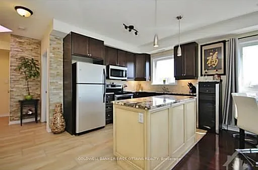 14 Norice St #401 — Photo 9