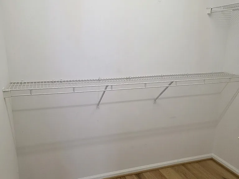 7505 Riverside Ct — Photo 17