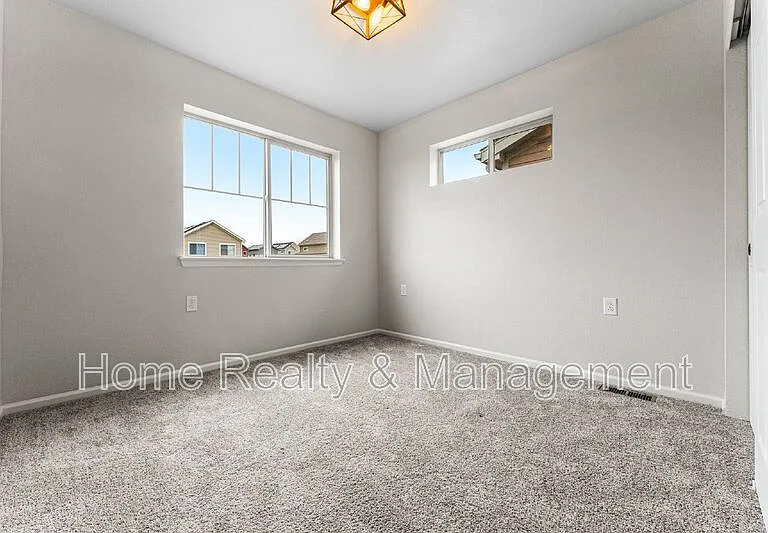 12760 Tamarac St — Photo 21