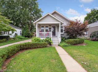 957 Palmer St, Plymouth, MI 48170