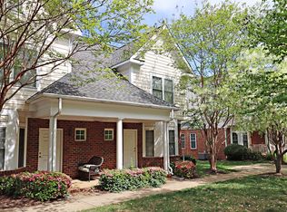 164 Old Fifth Cir, Charlottesville, VA 22902
