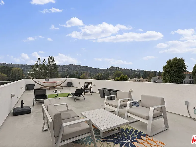 11912 Laurelwood Dr #201 — Photo 36