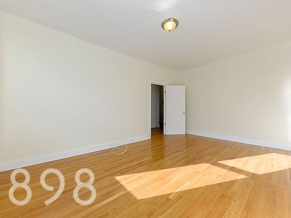 4th image of 4141 44th St #2C