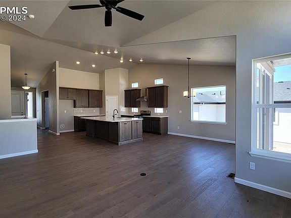 5th image of 10719 Kentwood Dr