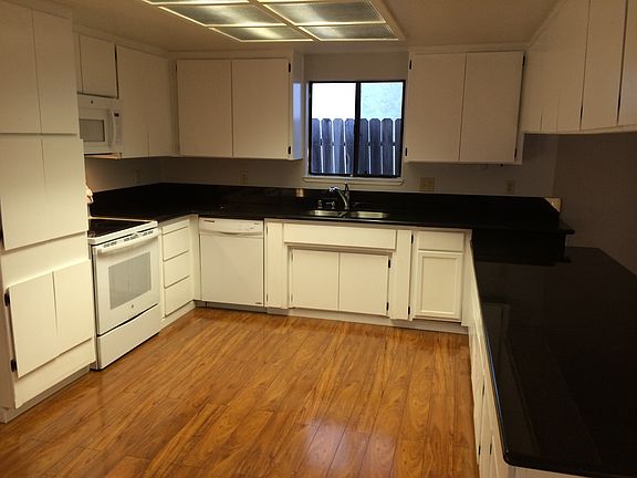 5th image of 8294 Carlin Ave