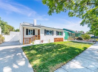 1030 E Ridgewood St, Long Beach, CA 90807