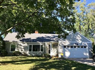 18660 Inglewood Ave, Rocky River, OH 44116