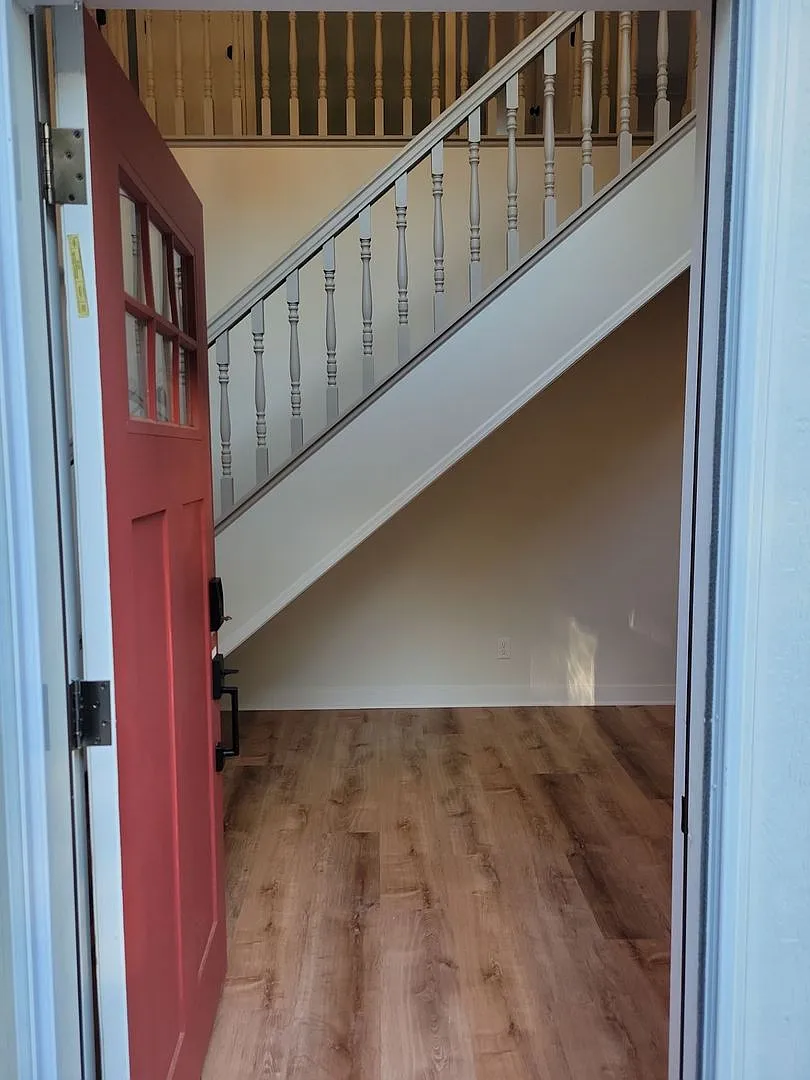 Single Family Home — Photo 3