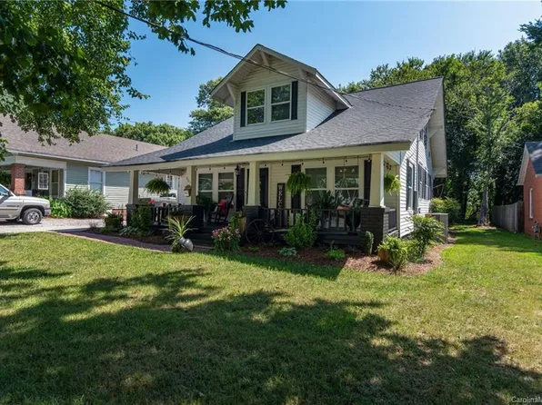 605 S Poplar St, Lincolnton, NC 28092