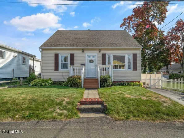 34 Dott Avenue, Albany, NY 12205