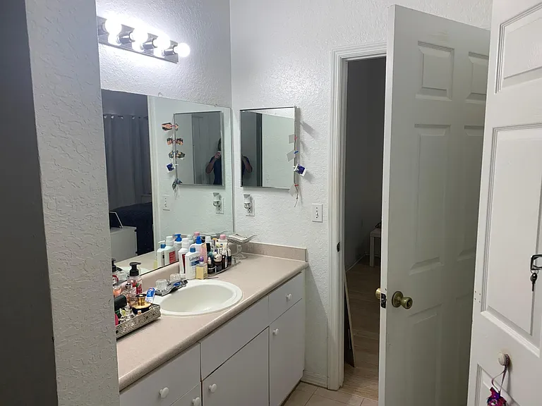 2314 Midtown Ter #1115 — Photo 7