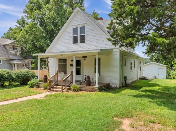 615 N Cedar St, Kingman, KS 67068