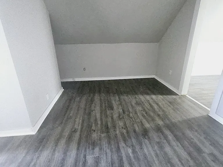 64 Gorham Ave #3B — Photo 5