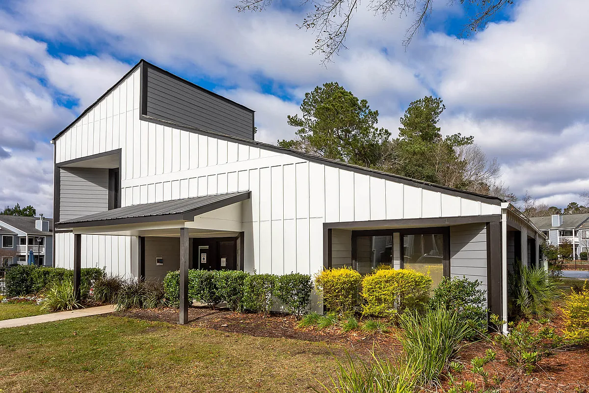 Building Photo - Martins Creek