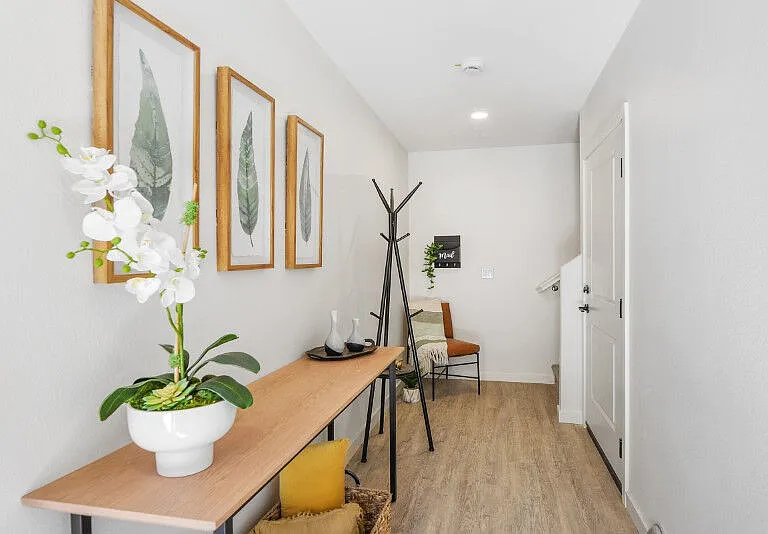 South Park Place — Photo 25